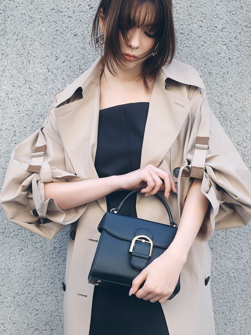 FRAY I.D「トラペーズフラップバックルバッグ」|ハンドバッグ|BLK