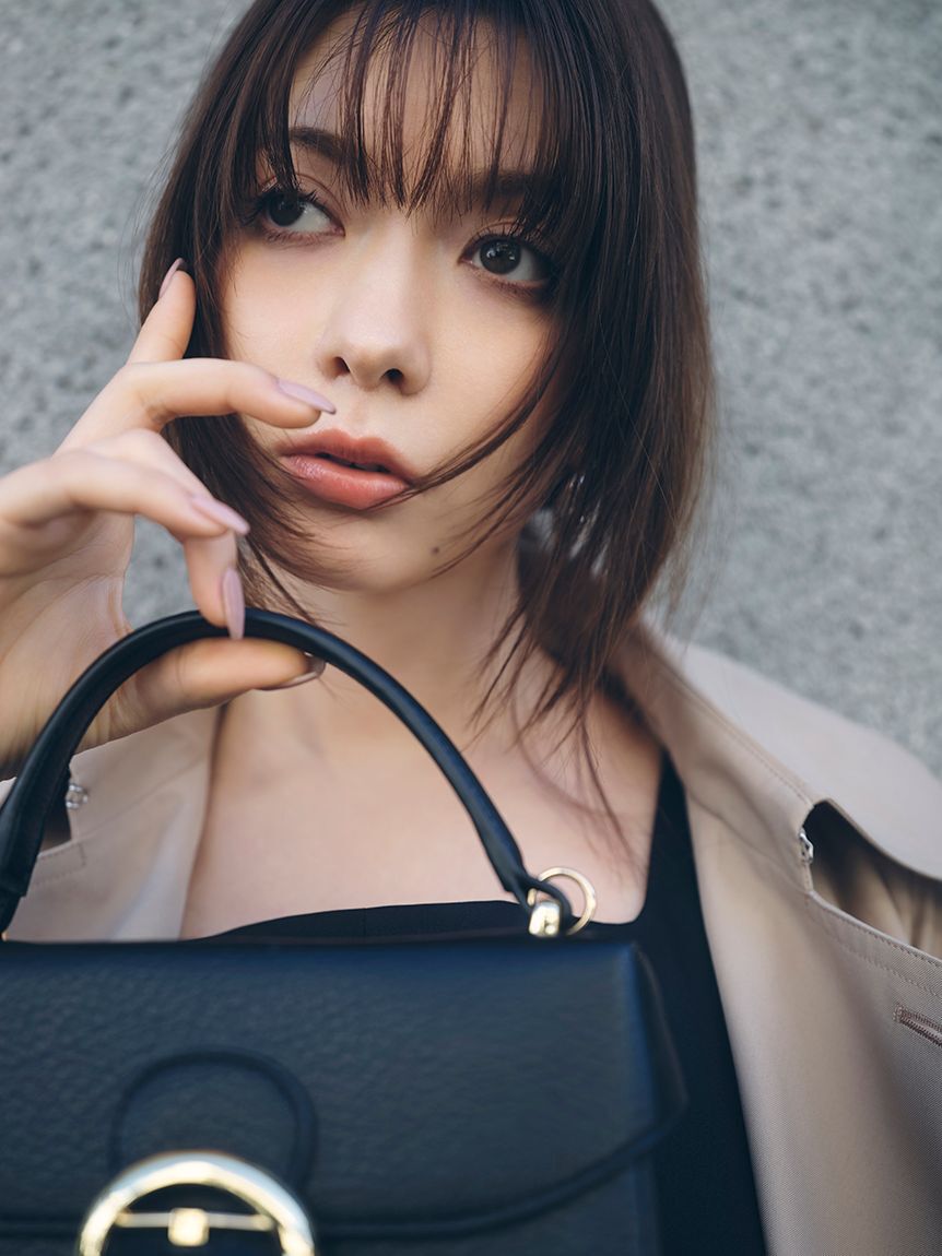 FRAY I.D「トラペーズフラップバックルバッグ」|ハンドバッグ|