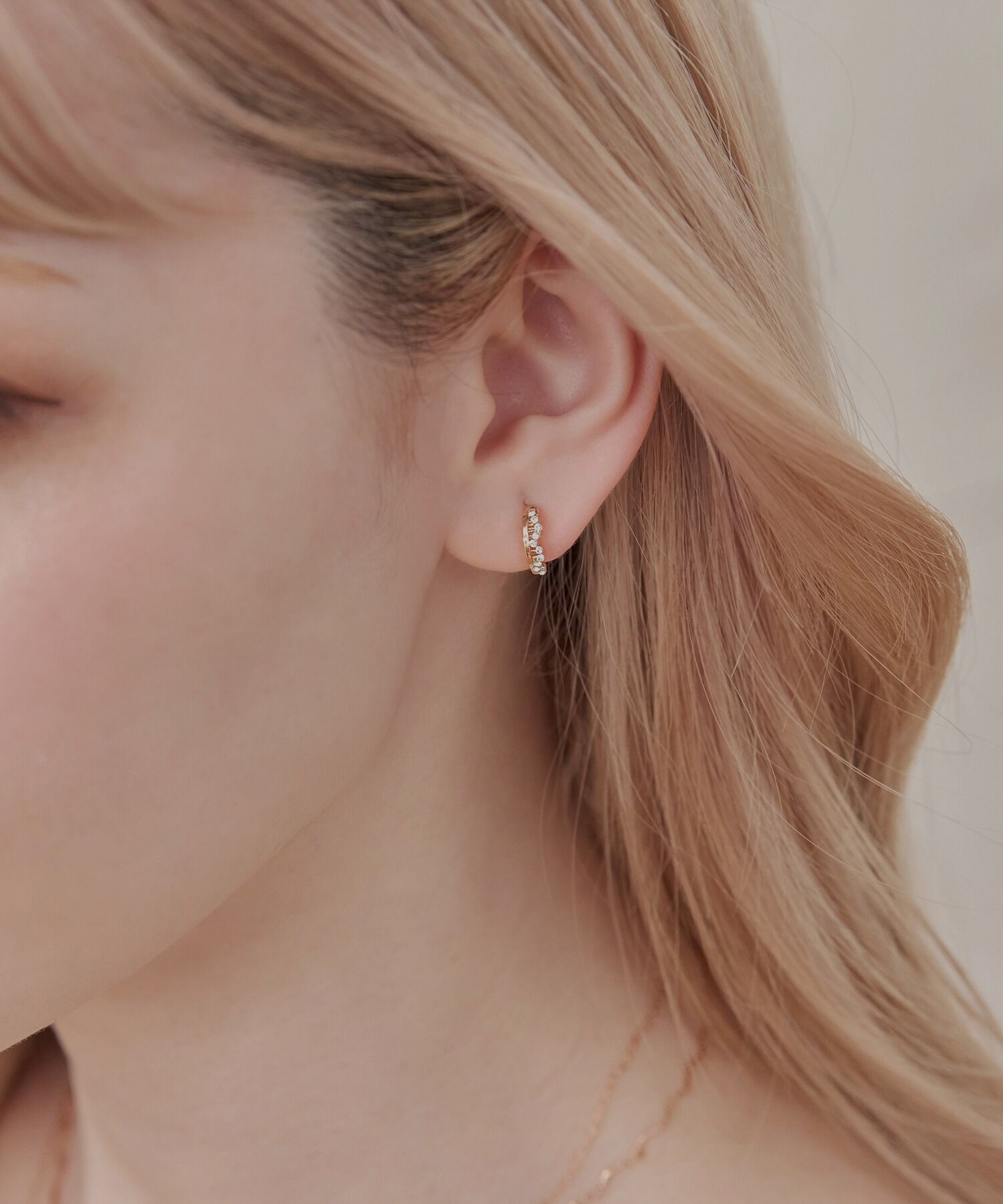 Phoebe「【金属アレルギー対応】【痛くないシリーズ】ミルキーウェイライトフィットイヤリング　ローズゴールド」|イヤリング|