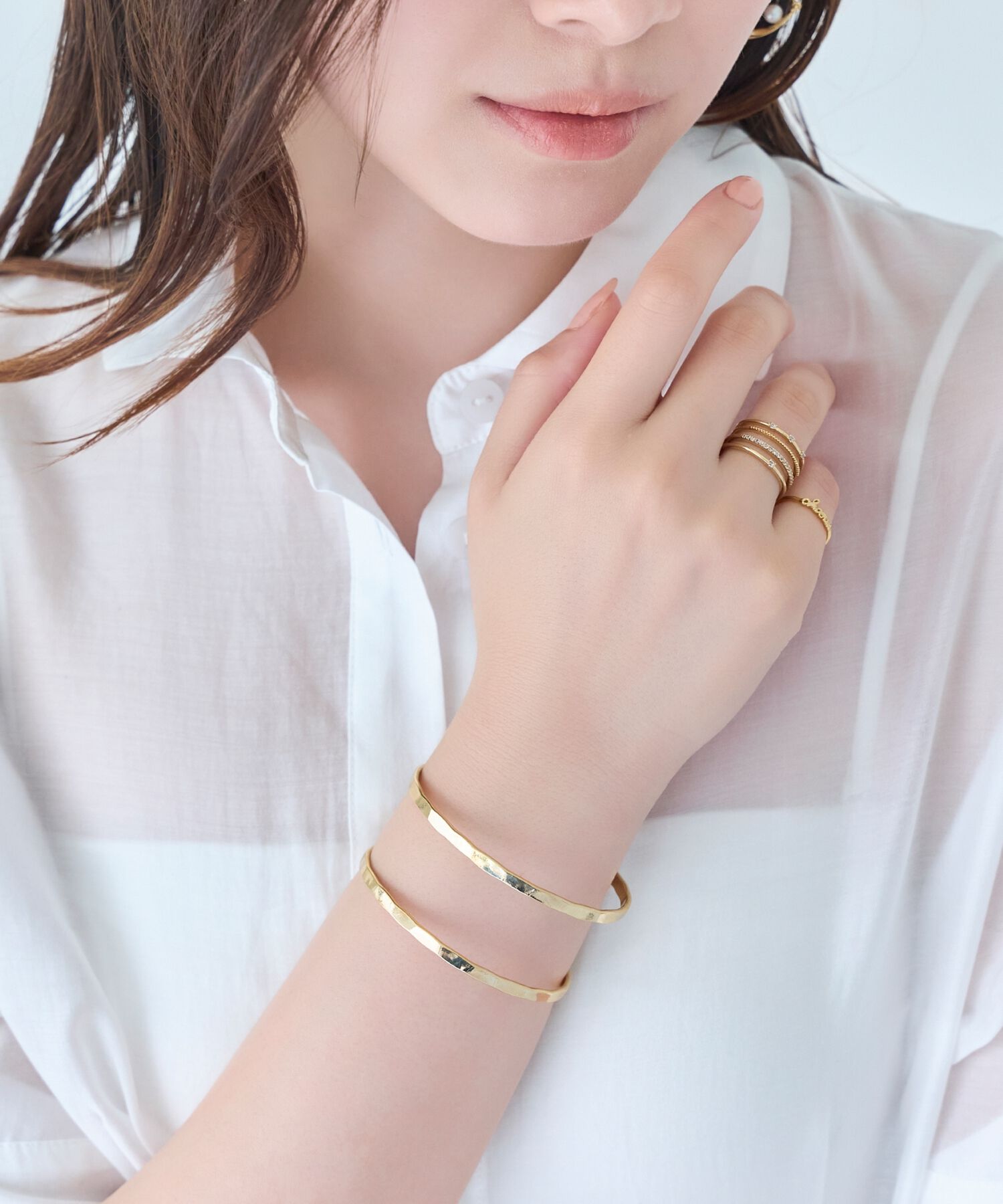 Phoebe「【金属アレルギー対応】2ラインテクスチャーワイドカフバングル　ゴールド/ニッケルフリー」|ブレスレット・バングル|