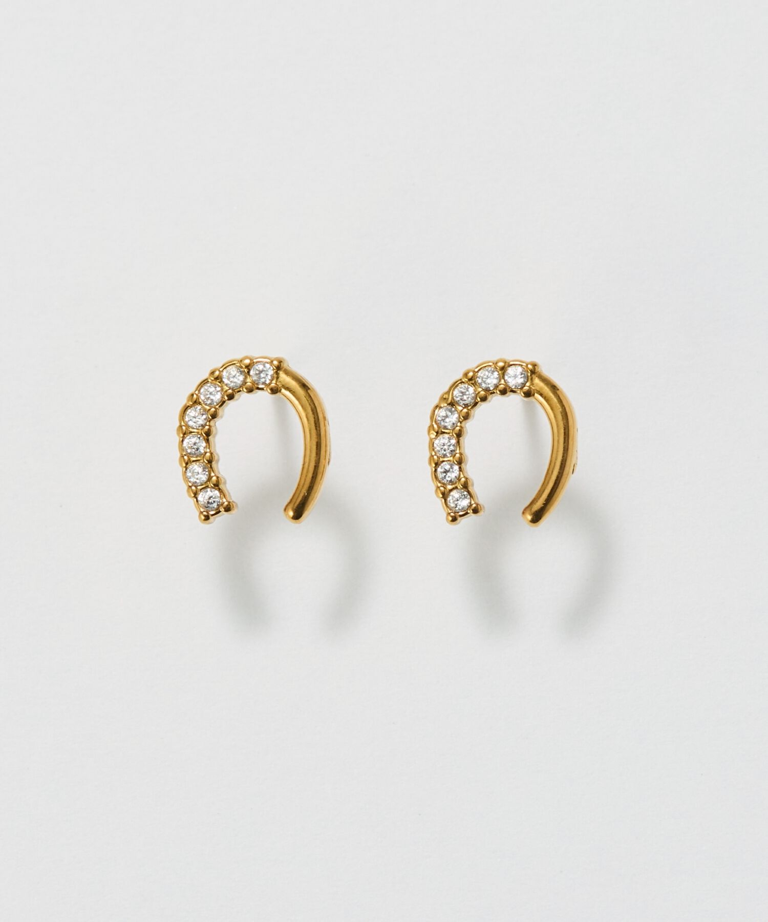 Phoebe「【金属アレルギー対応】グロッシーミニホースシューピアス　ゴールド　ステンレス/馬蹄/蹄鉄/ギフト」|ピアス|