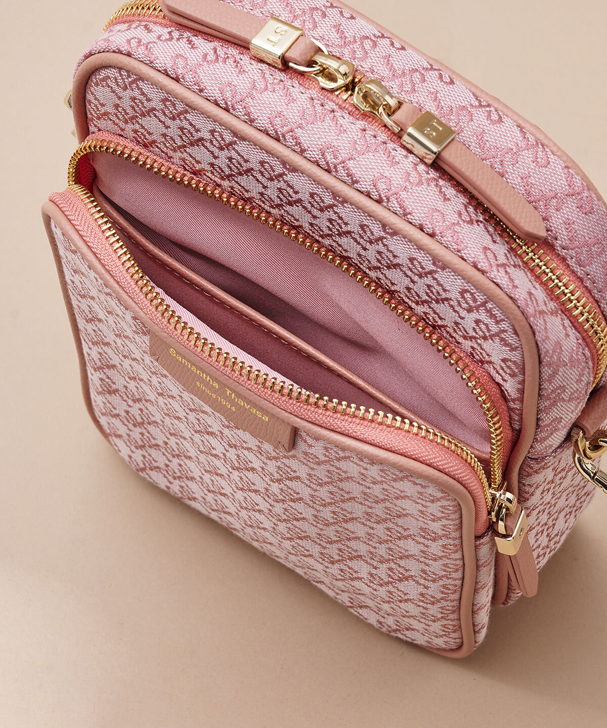 Samantha Thavasa「ST Jacquard サック デ プール」|ショルダー・メッセンジャー|