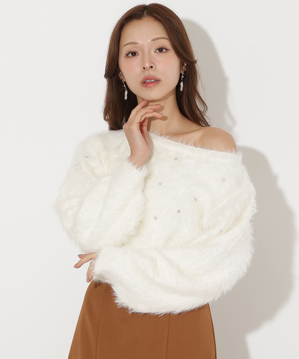 アンドクチュール「ビジューフェザーニットプルオーバー」|ニット・セーター|