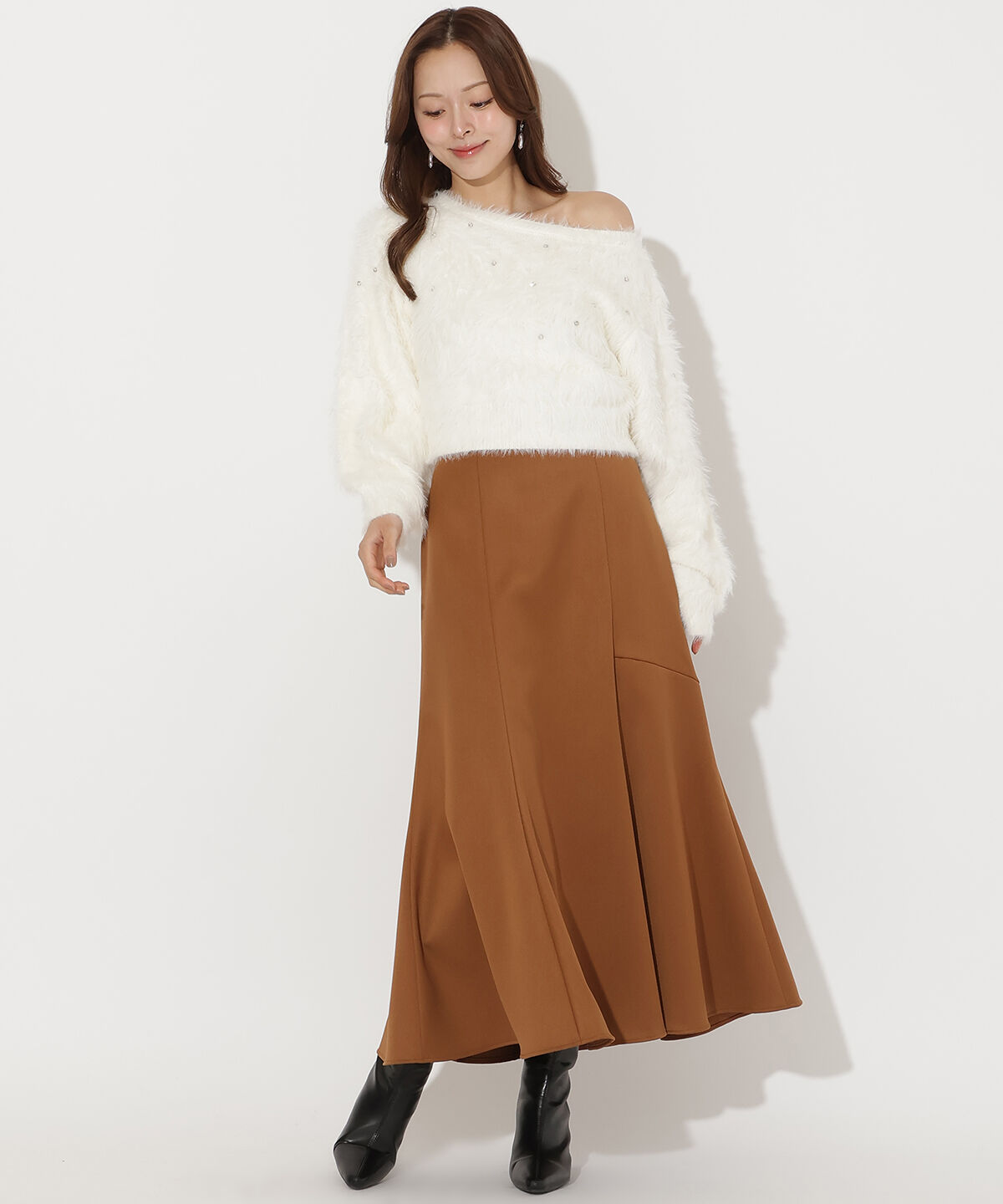 アンドクチュール「ビジューフェザーニットプルオーバー」|ニット・セーター|