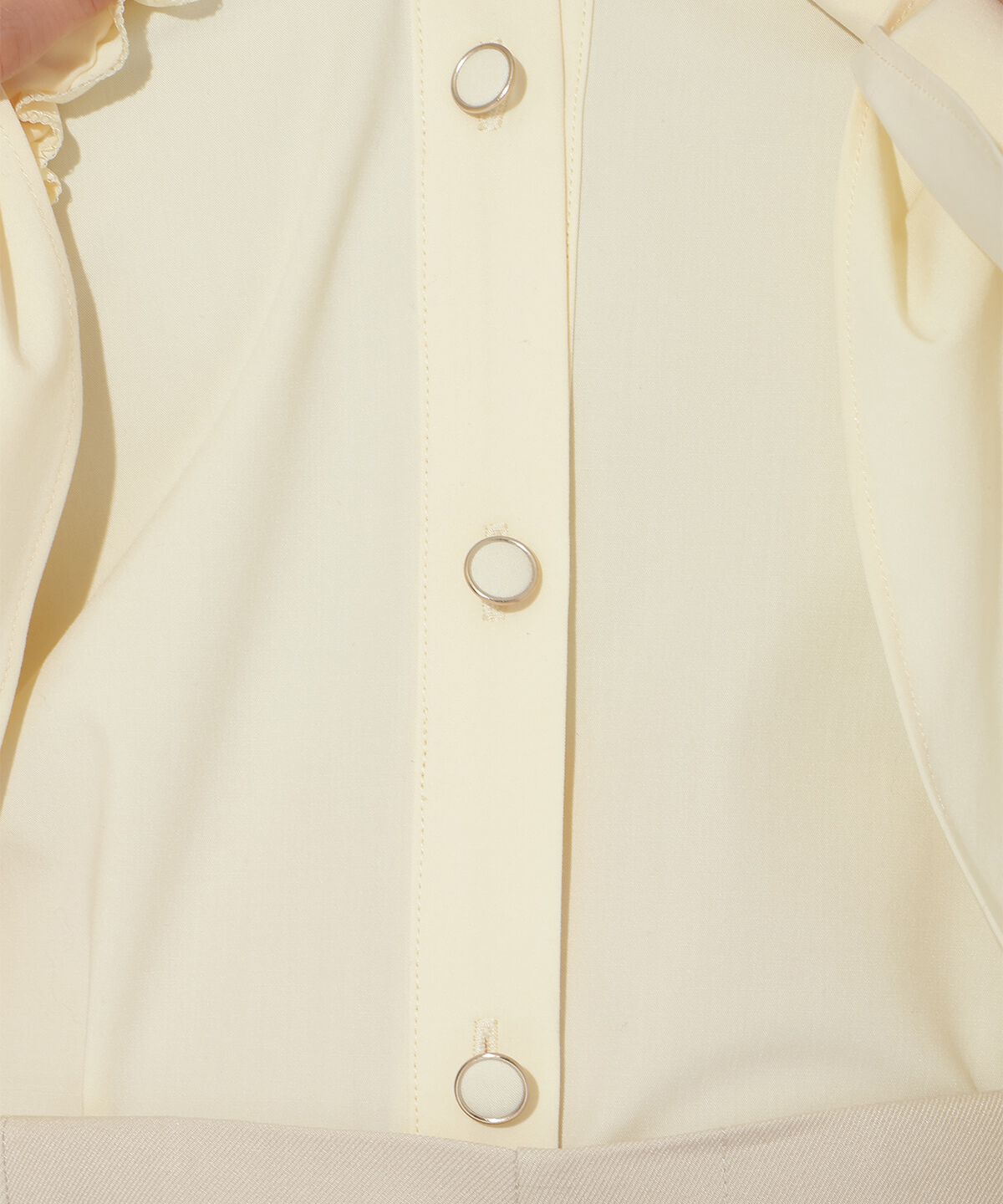 アンドクチュール「フリルクロスブラウス」|シャツ・ブラウス|