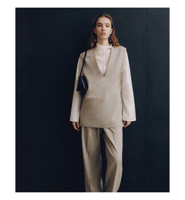 Demi-Luxe BEAMS 「ツイル Vあき プルオーバー ベスト」|シャツ・ブラウス|BEIGE