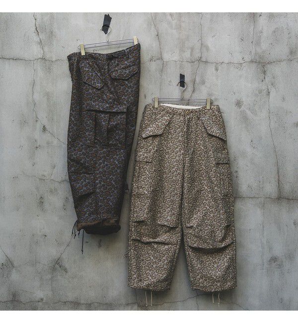 BEAMS PLUS「MIL Over 6 Pockets Camo Jacquard」|チノ|