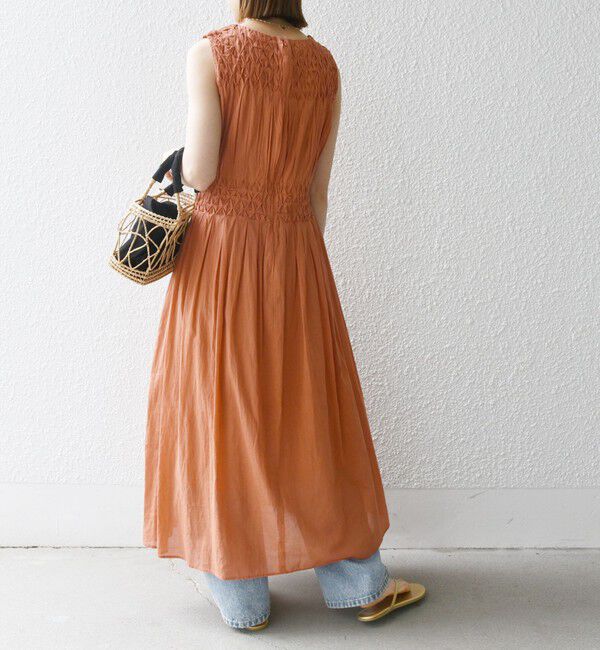 SHIPS any「《一部追加予約》【WEB限定】SHIPS any: ハンドスモッキング  コットン フレア ノースリーブ ワンピース」|ワンピース|