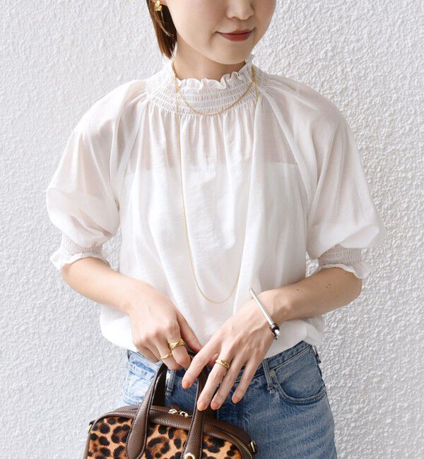 SHIPS for women「〈洗濯機可能〉シアー シャーリング ネック ショート スリーブ ブラウス」|シャツ・ブラウス|オフホワイト