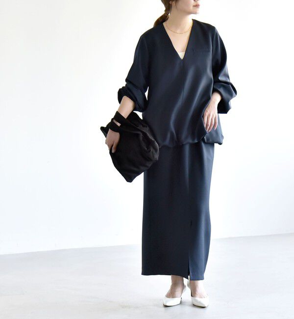 quaranciel「quaranciel:〈洗濯機可能〉Vネック ブラウス & Iライン スカート セットアップ」|ワンピース|