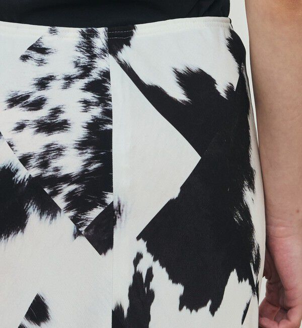 DES PRES「カウハイドプリント エラスティックストレートスカート」|タイト|