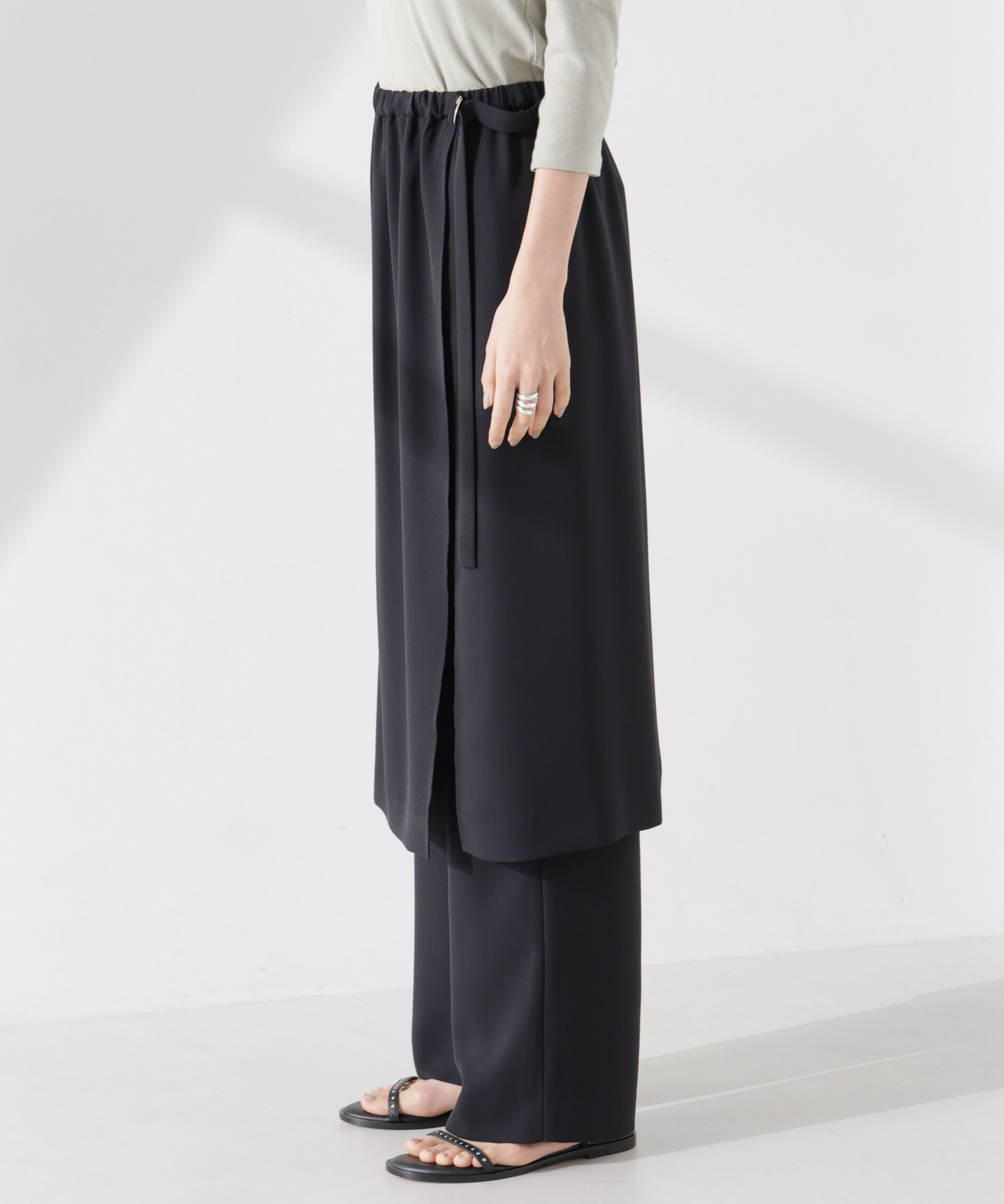 nano･universe「ラップスカート付きツイルパンツ」|チノ|