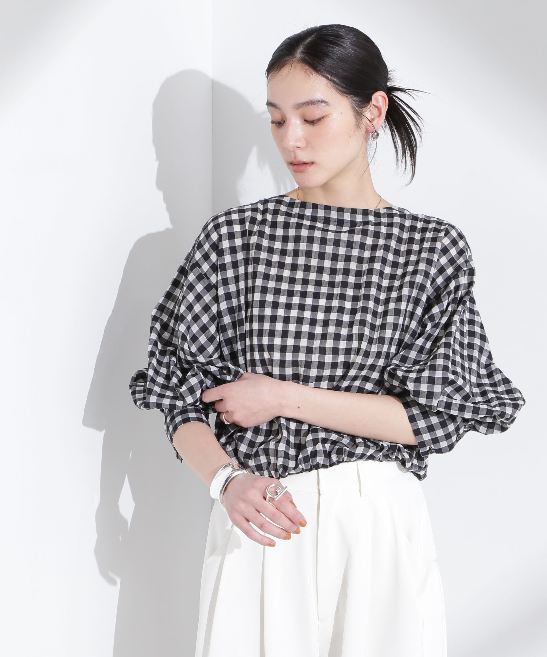 nano･universe「シアーチェックバックオープンバルーンブラウス」|シャツ・ブラウス|
