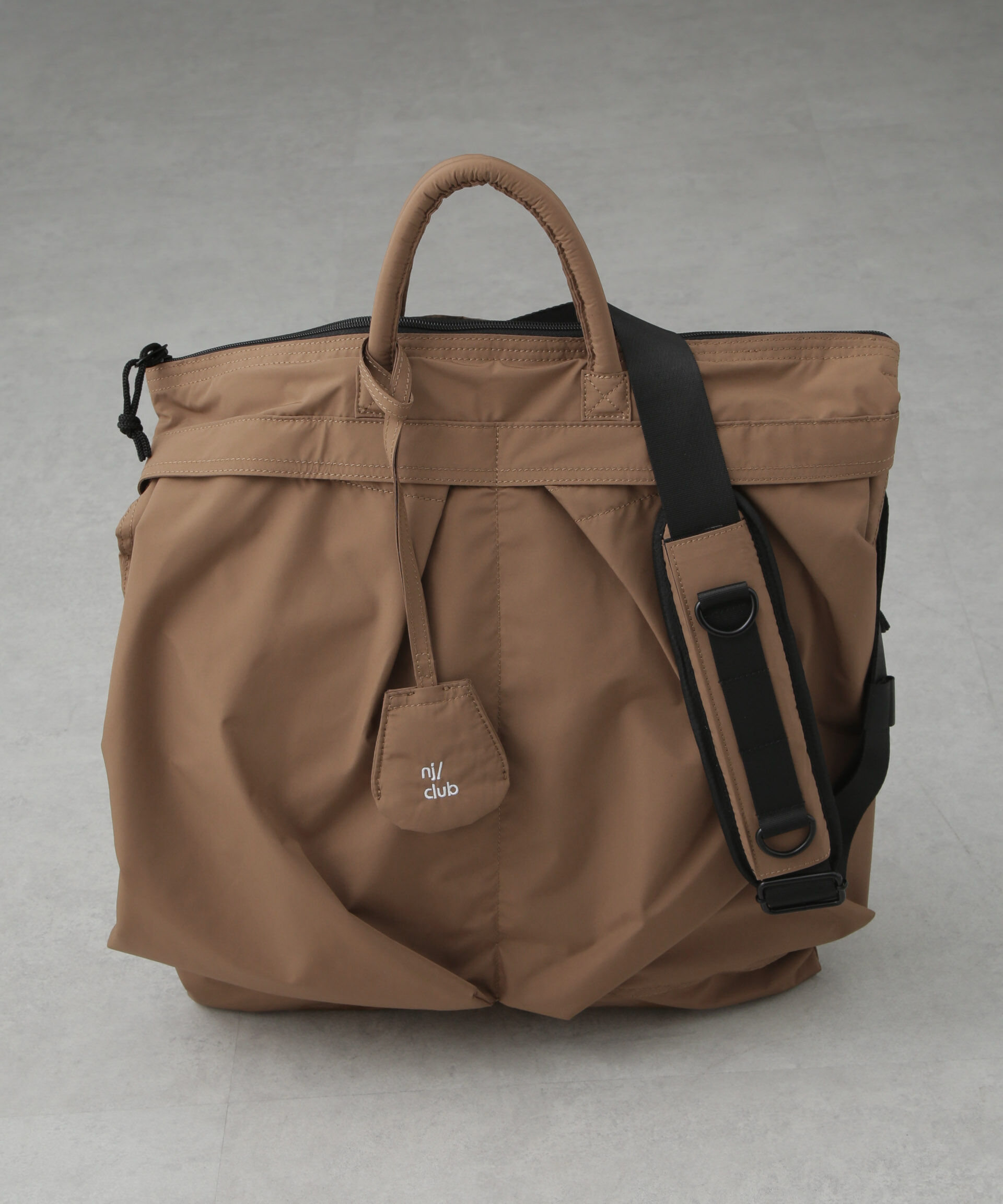 nano･universe「｢NJ/CLUB｣ SML別注ヘルメットバッグ」|ショルダー・メッセンジャー|L.ブラウン1