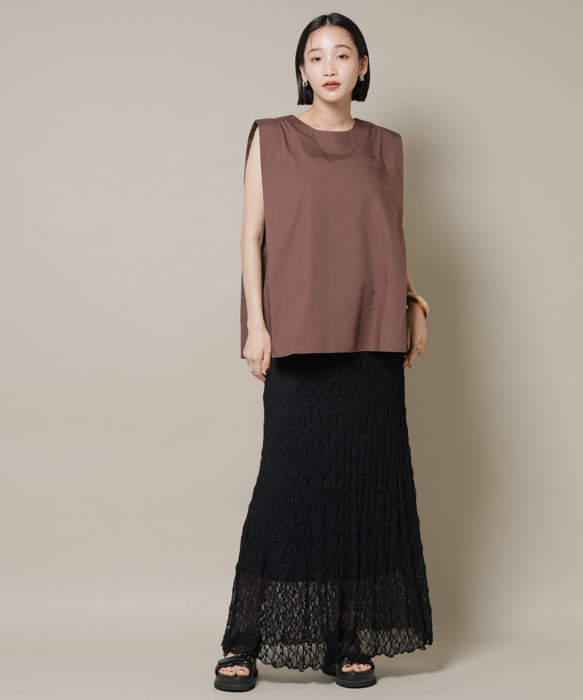 nano･universe「前後2wayブロードボタンデザインノースリーブブラウス」|シャツ・ブラウス|