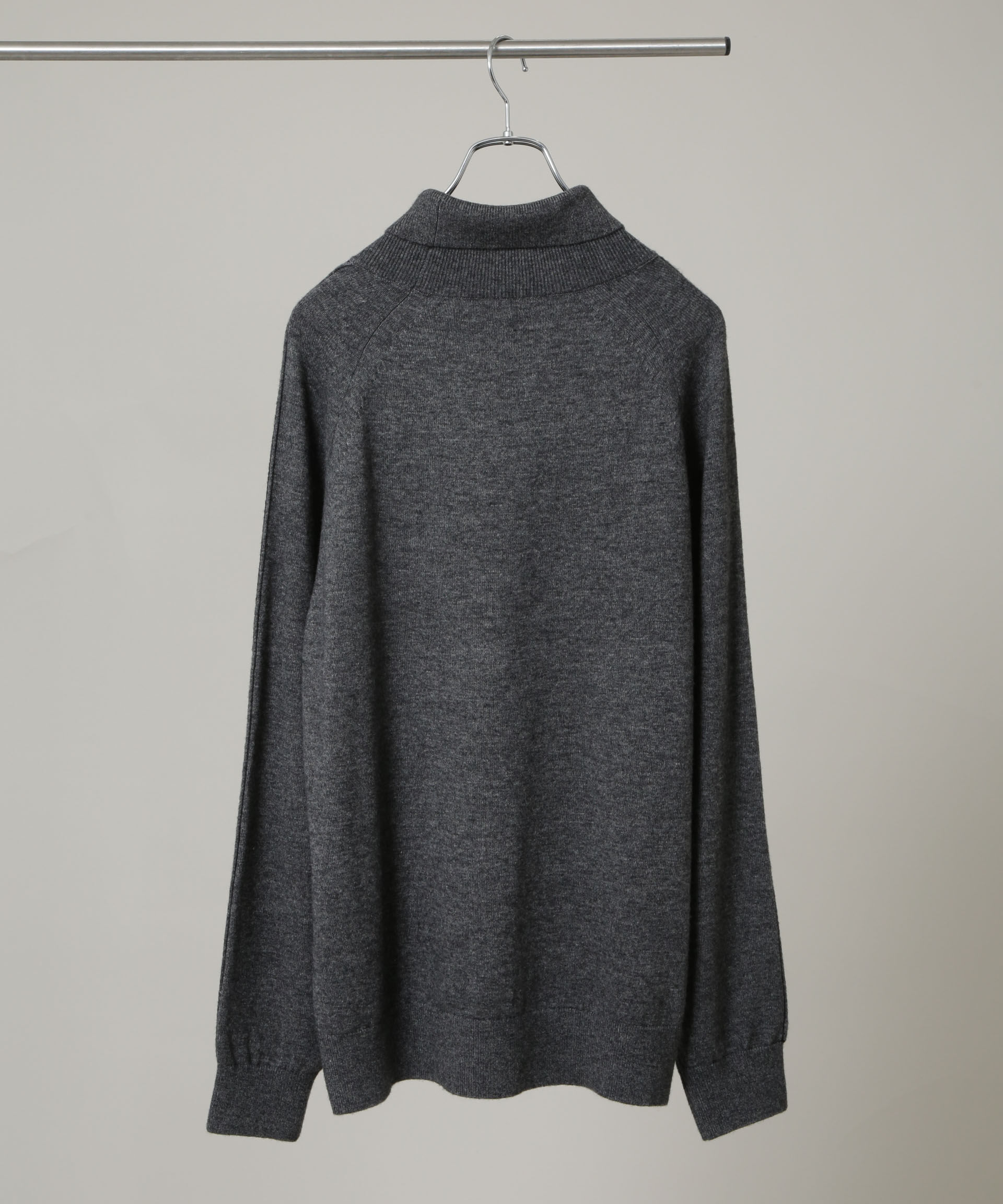 nano･universe「｢HOTEL PALACE｣ ショルダーデザインステッチタートルネックニット」|ニット・セーター|