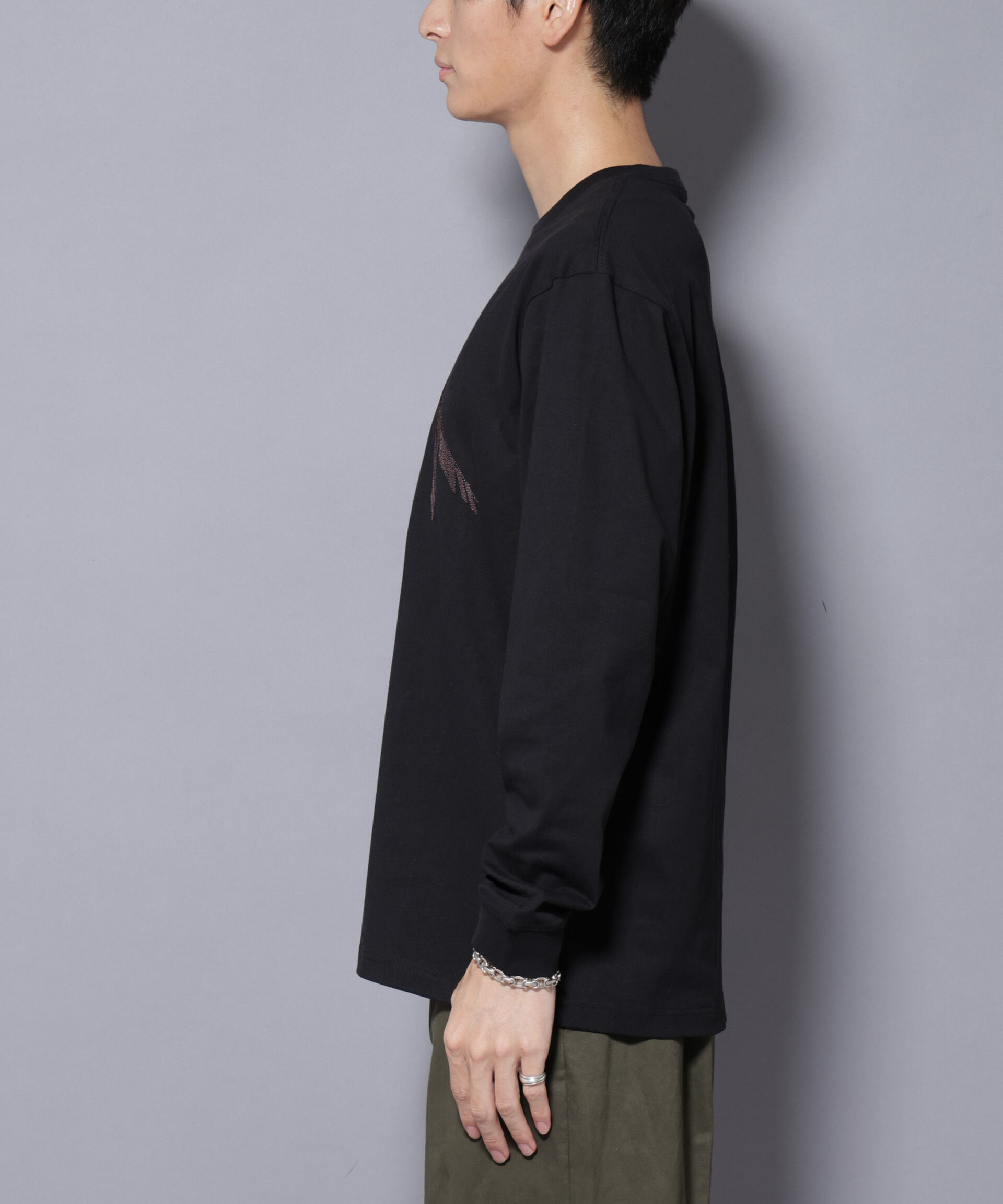 nano･universe「フェザー エンブロイダリー ロングスリーブTシャツ」|Tシャツ・カットソー|