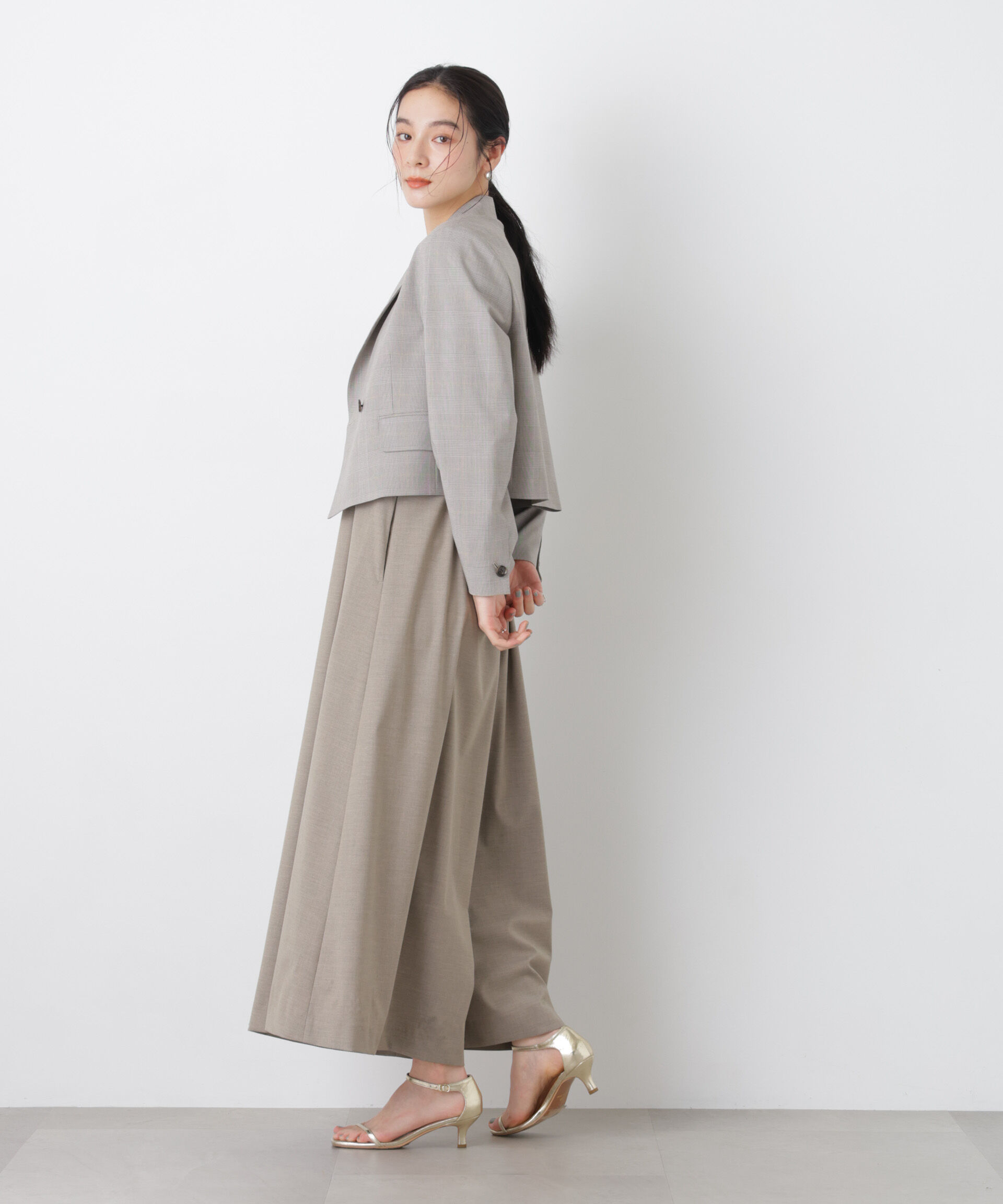 nano･universe「トロストレッチショートダブルジャケット(セットアップ可)」|テーラードジャケット|