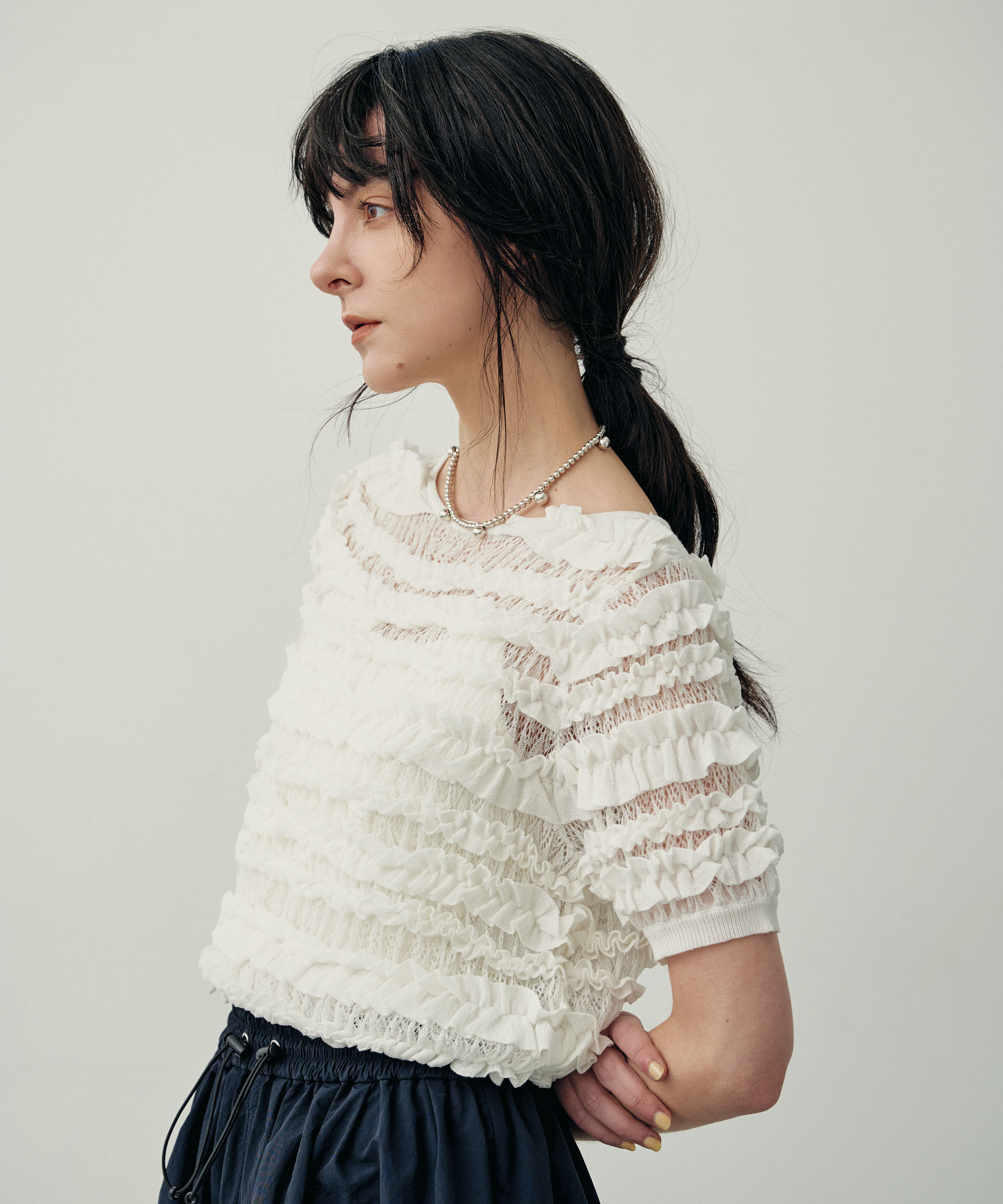 nano･universe「フリルシャーリングコンパクトニット」|ニット・セーター|ホワイト