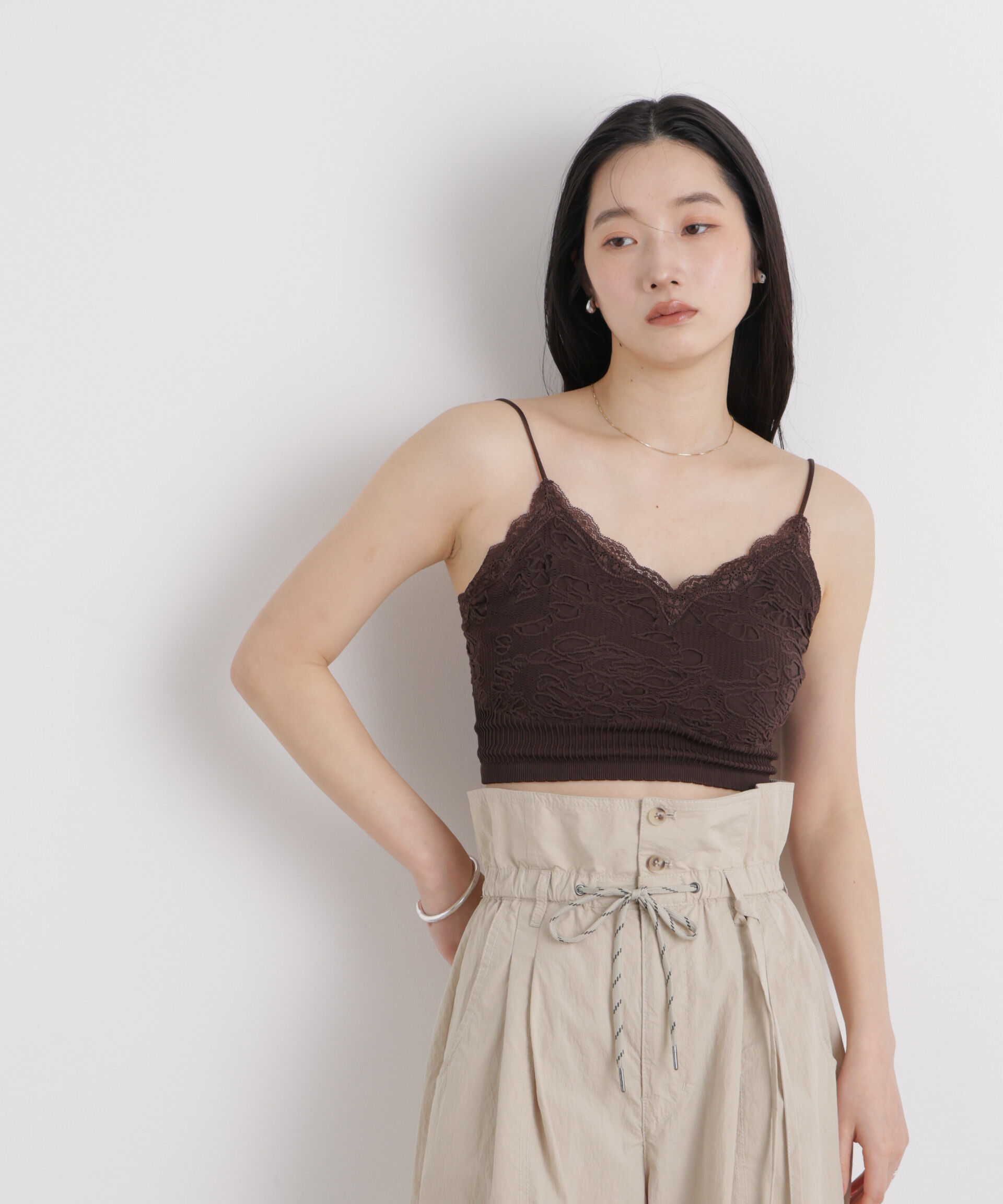 nano･universe「レースジャガードカップ取り外しクロップドキャミソール」|キャミソール|