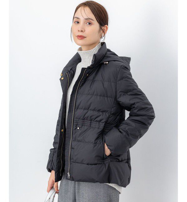 組曲「ライトタフタショート ダウン」|ダウン|