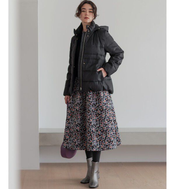 組曲「ライトタフタショート ダウン」|ダウン|