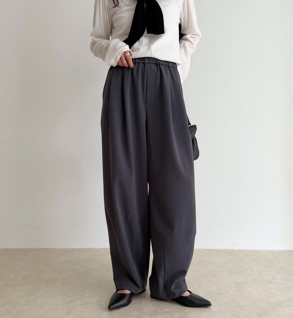 fredy emue「コクーンギャザーパンツ」|チノ|