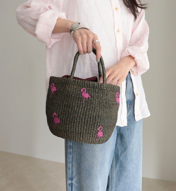 fredy emue「【BAGMATI/バグマティ】モチーフ刺繍ラウンドアバカバッグ」|かごバッグ|ブラウン