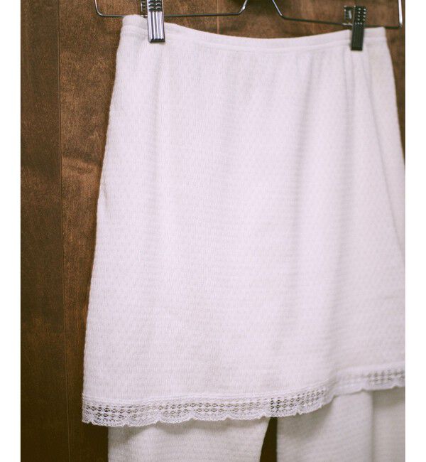 SALON adam et rope'「【Angie La La for SALON】GENTLE intimate レギンススカート」|チノ|ホワイト(10)