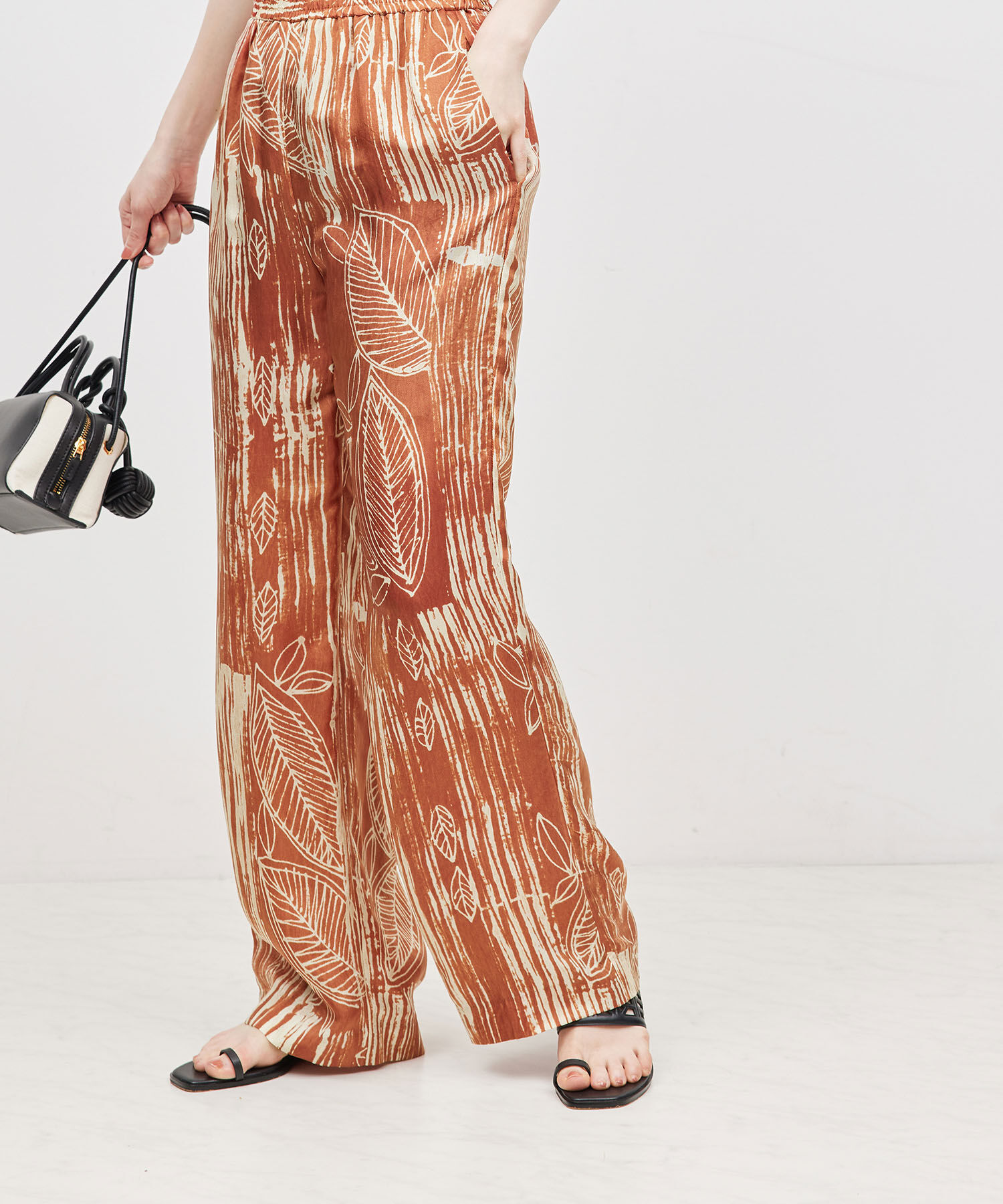 ROPE「【IPEKER】ニュアンスボタニカルイージーパンツ」|その他|