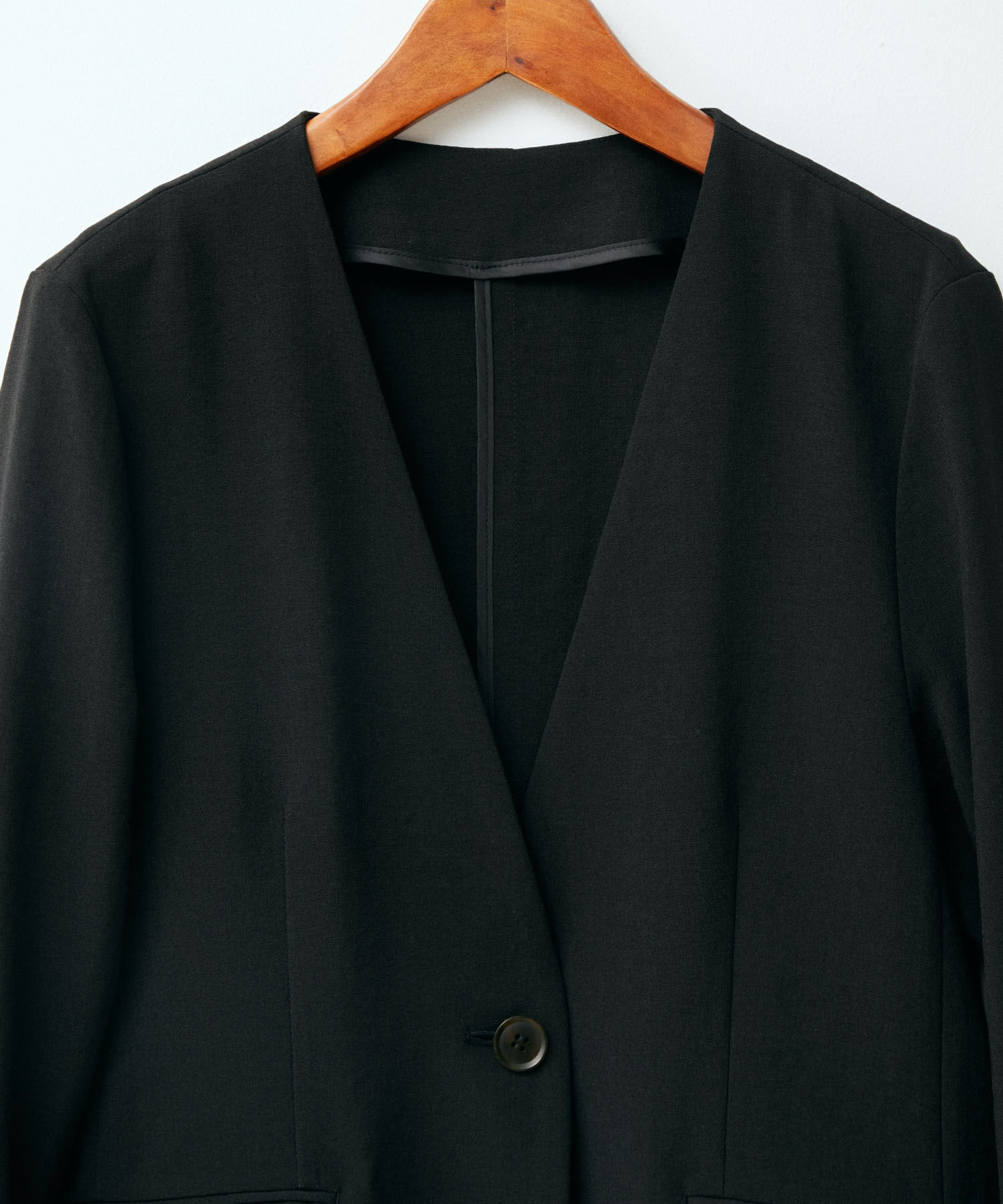 VIS「【洗える・接触冷感】美easyノーカラーVネックジャケット【セットアップ対応】」|ノーカラージャケット|