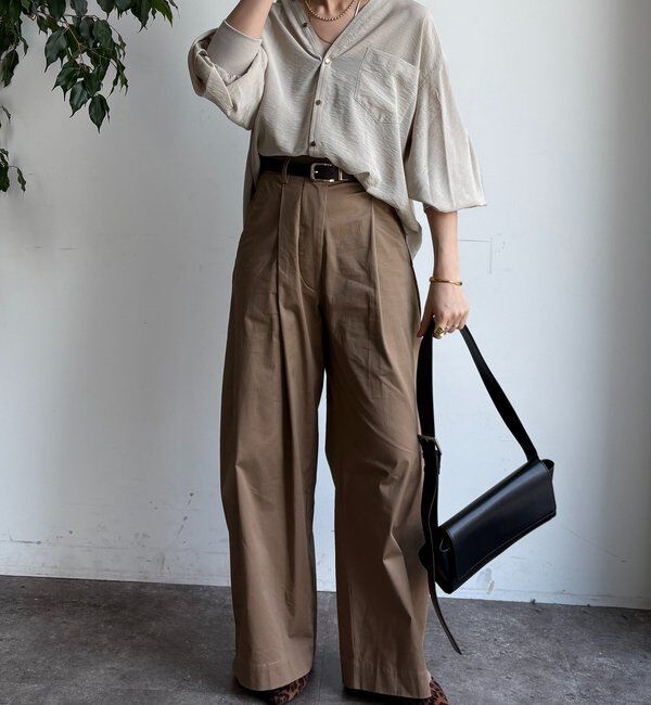  「【新色追加】GOLDボタンVVシャツ」|シャツ・ブラウス|