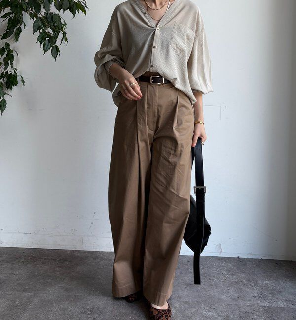  「【新色追加】GOLDボタンVVシャツ」|シャツ・ブラウス|