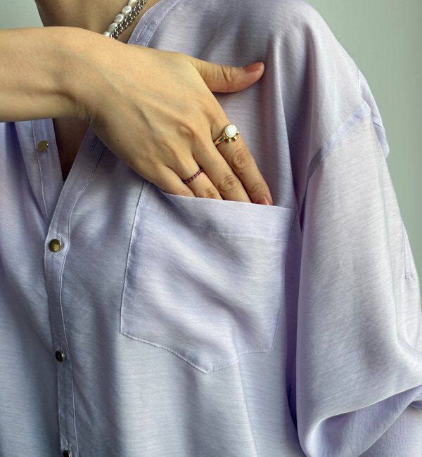  「【新色追加】GOLDボタンVVシャツ」|シャツ・ブラウス|