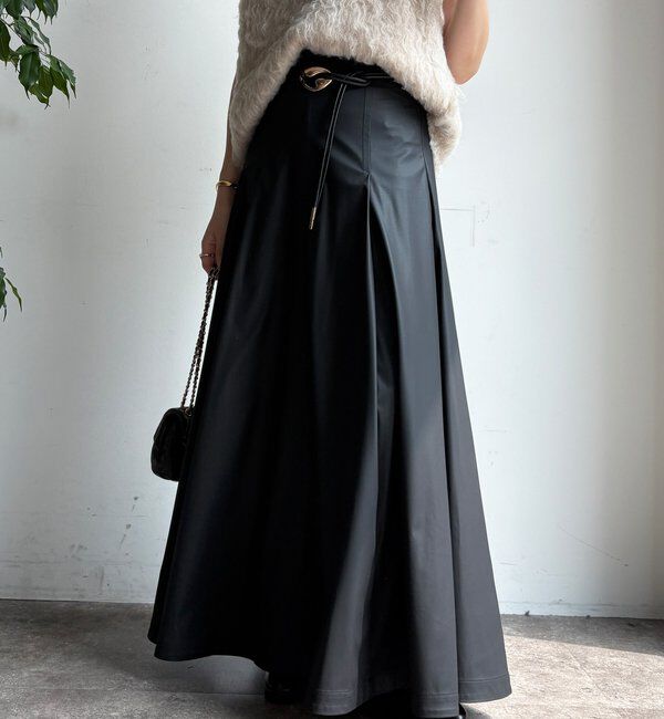  「ライトフェイクレザーフレアスカート」|スカート|