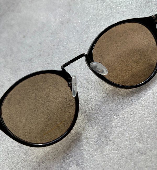  「調光/偏光機能付サングラス」|サングラス|