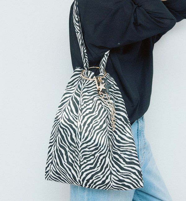  「よっし～コラボ/チャーム付きアニマルジャガードトート」|ショルダー・メッセンジャー|