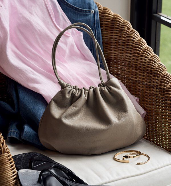  「レザー巾着4WAYショルダーバッグ」|ショルダー・メッセンジャー|グレージュ