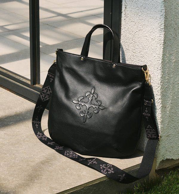  「スリム2WAYトートバッグ <エンボスモノグラム>」|トートバッグ|