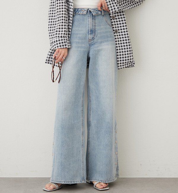  「ボタンスリットフレアデニム」|デニム|