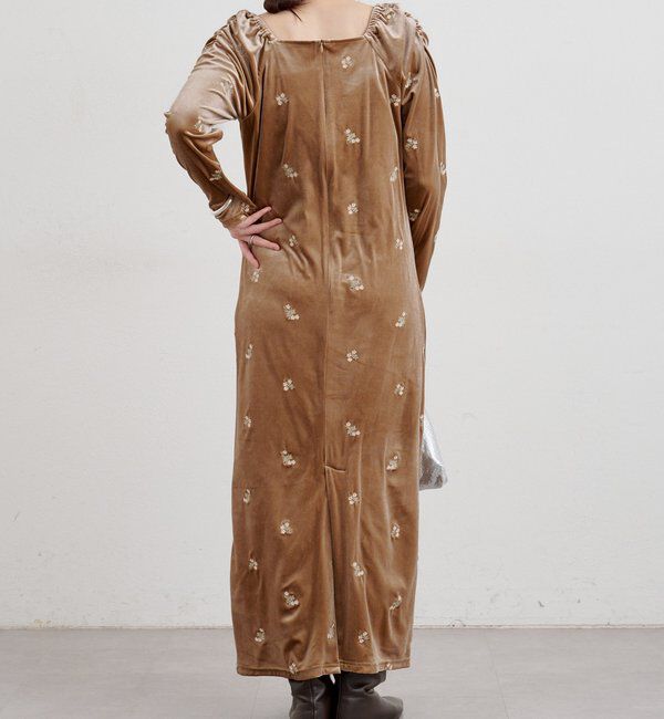  「ベロア刺繍ワンピース」|ワンピース|