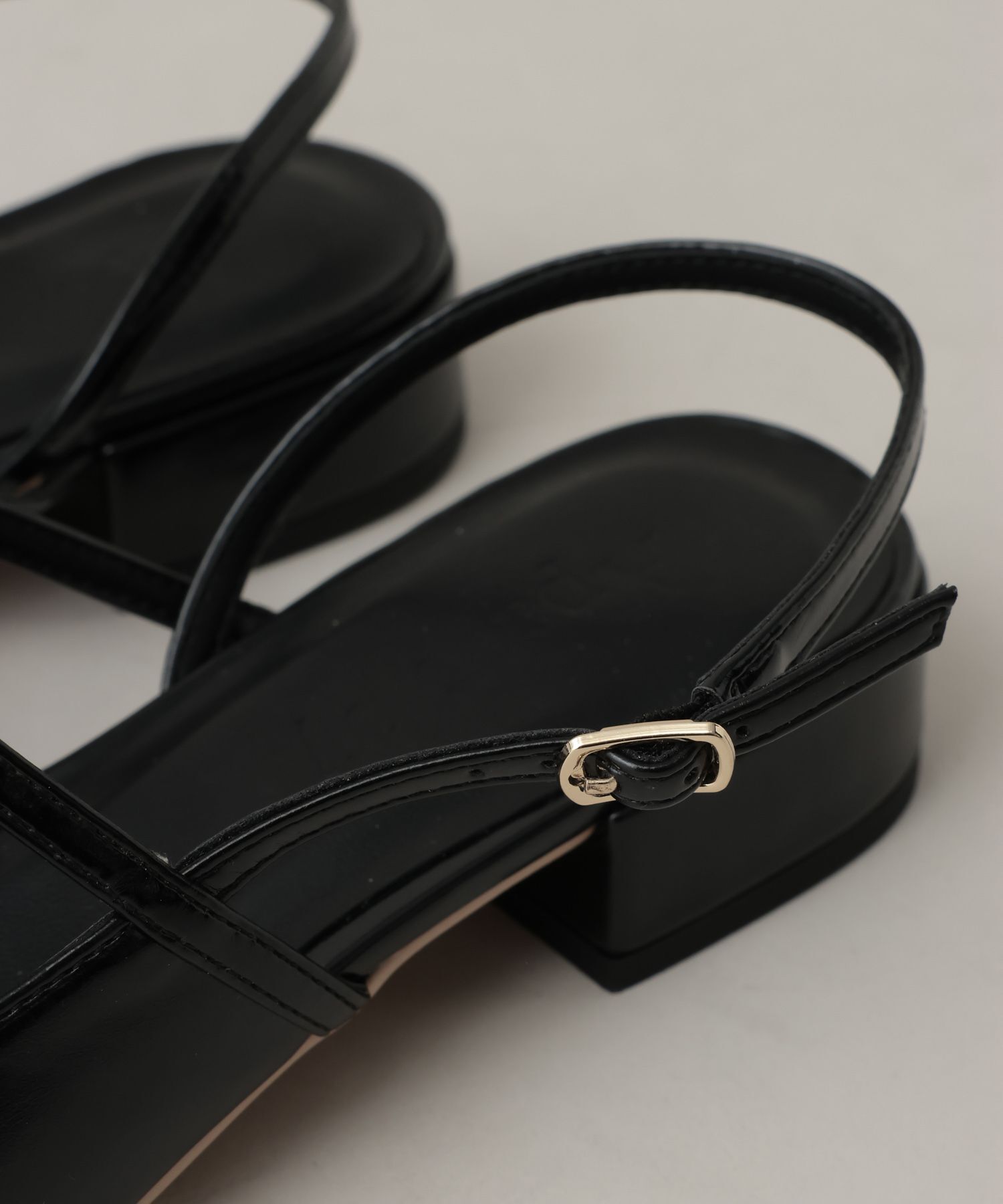 A part by 「 ワンストラップフラットミュール」|その他|