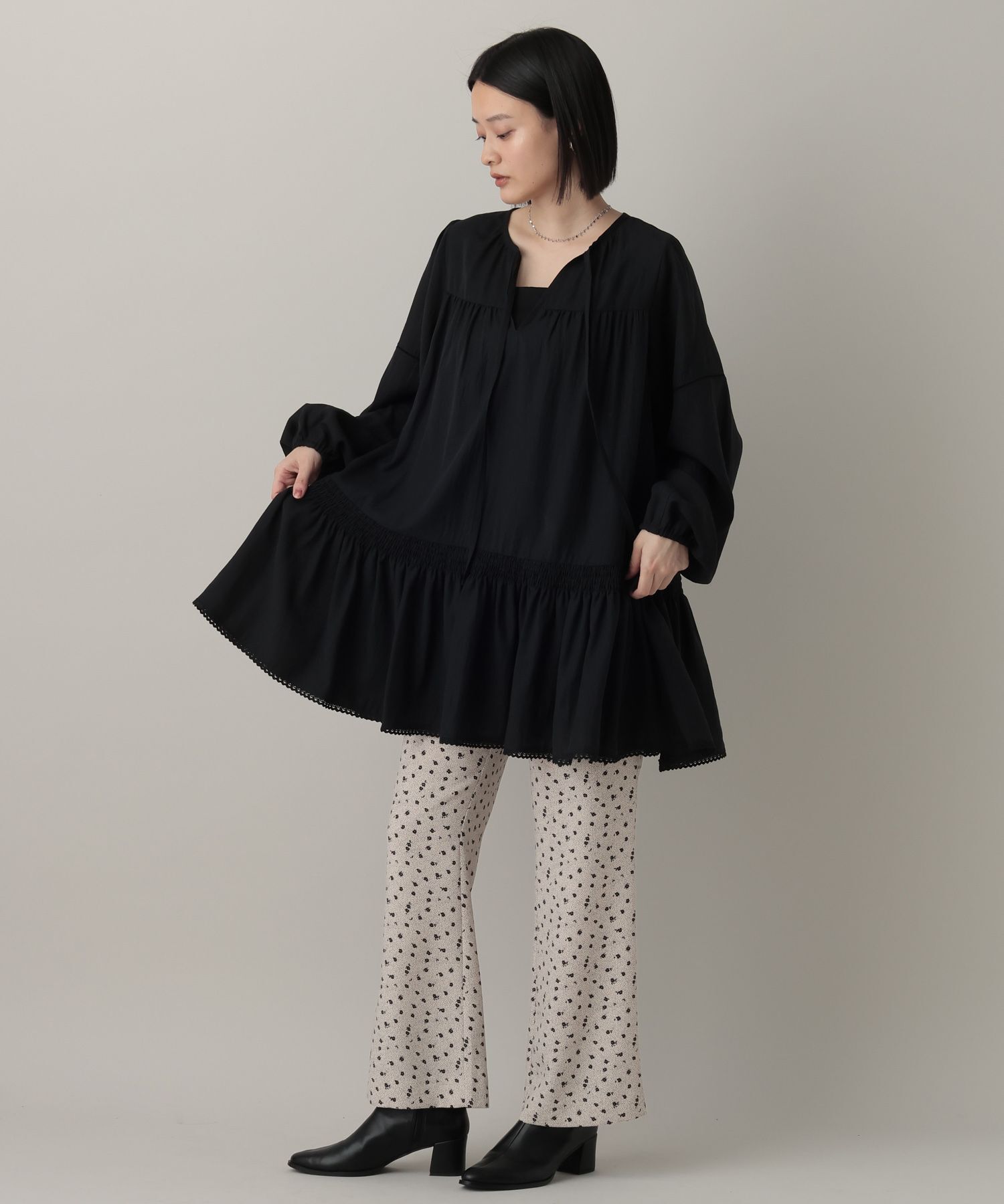 A part by 「コバナガラセミフレアパンツ」|スラックス|