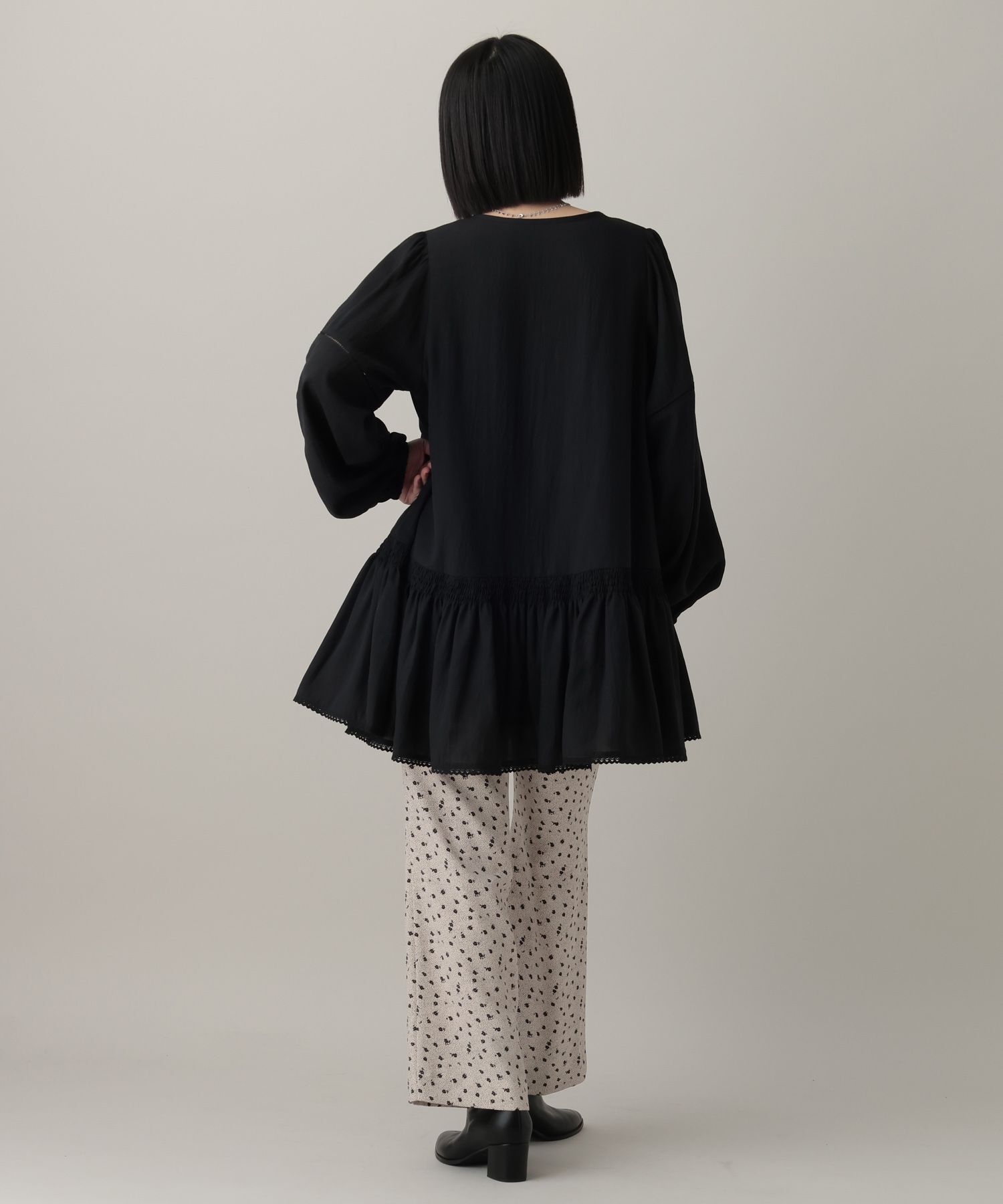 A part by 「コバナガラセミフレアパンツ」|スラックス|