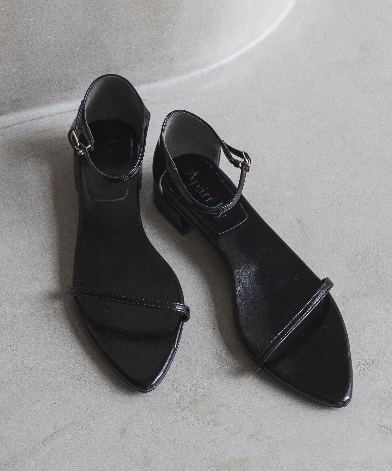 A part by 「ナローストラップサンダル」|サンダル|ブラック