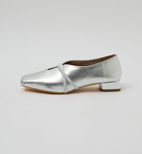 AU BANNISTER「【YouTuber紹介】ストラップソフトレザーフラットパンプス」|その他|