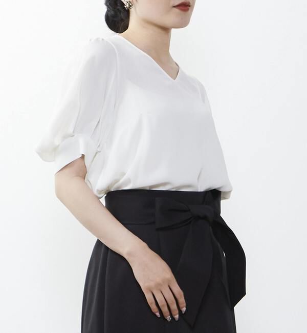 TIARA「Vネックブラウス」|シャツ・ブラウス|ホワイト