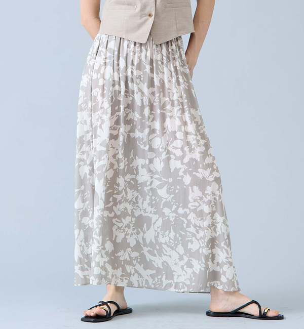 Liesse「強撚割繊フラワープリントギャザーロングスカート」|スカート|ベージュ