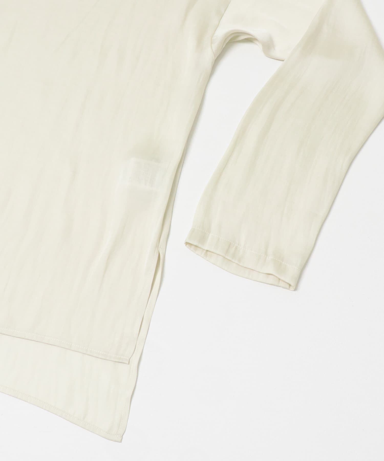 URBAN RESEARCH「ヴィンテージサテンTシャツブラウス」|シャツ・ブラウス|