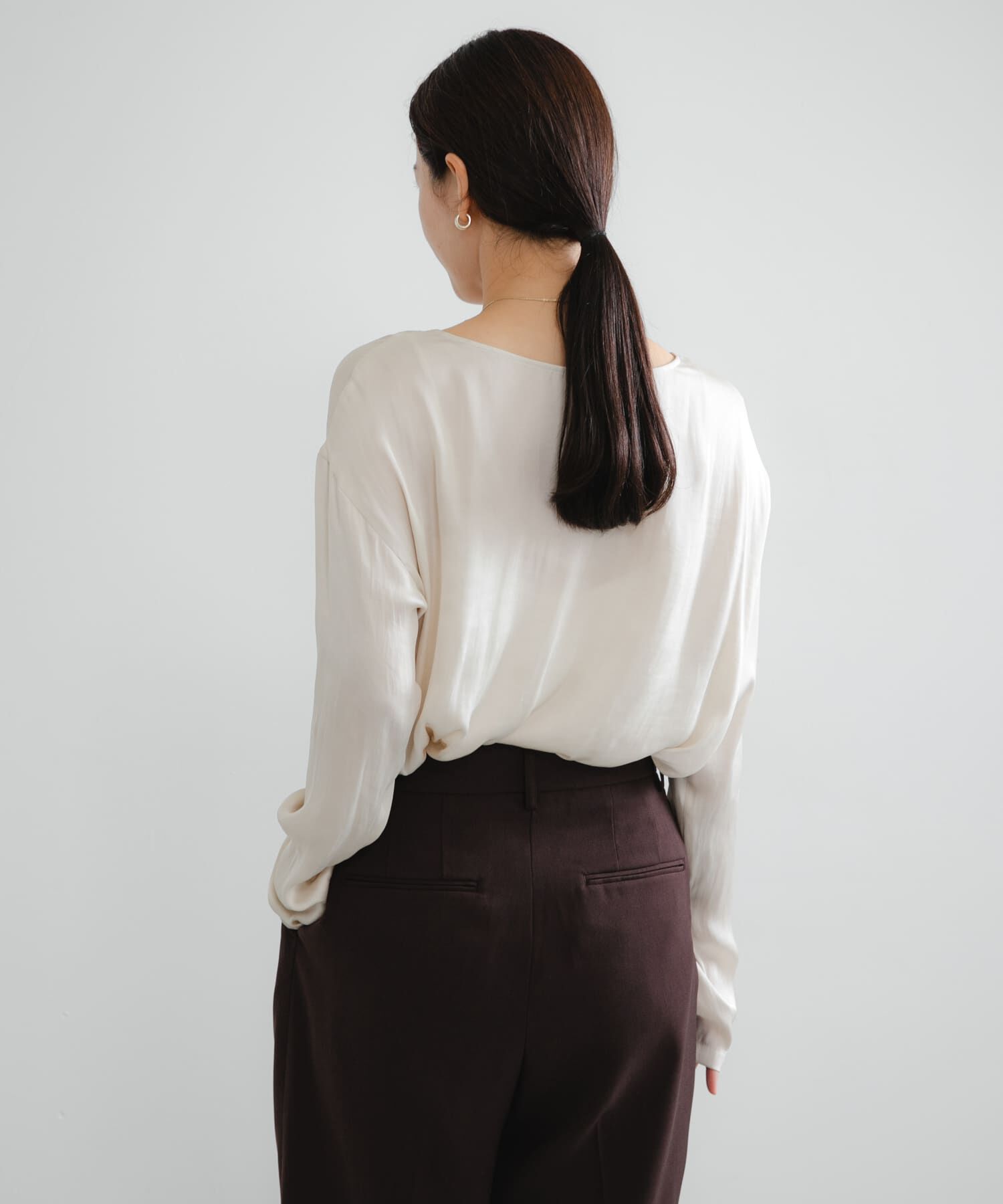 URBAN RESEARCH「ヴィンテージサテンTシャツブラウス」|シャツ・ブラウス|